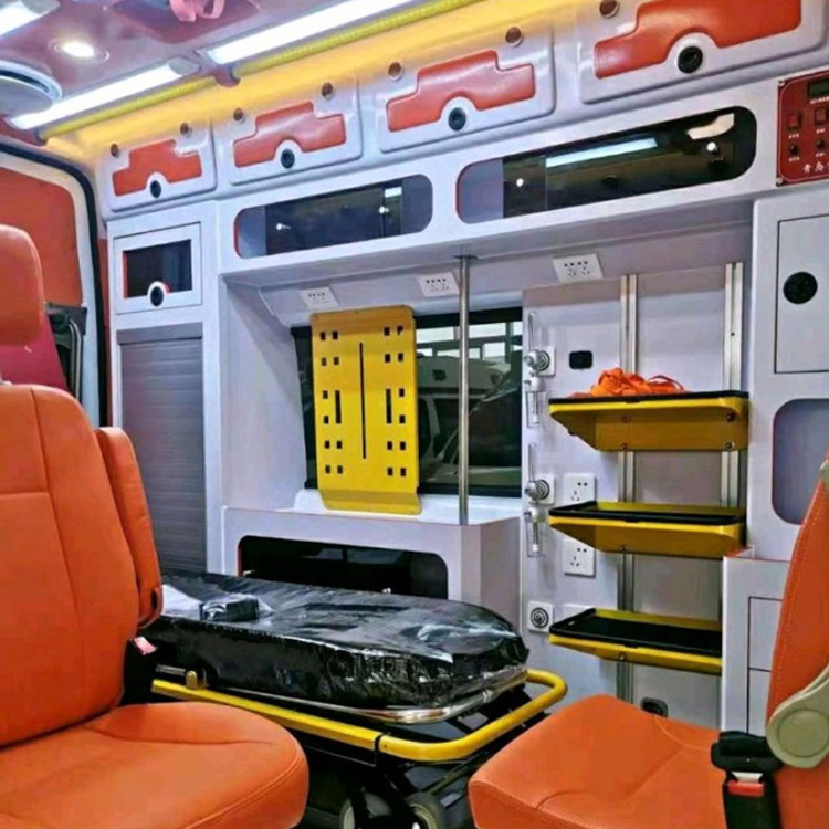 船山长途救护车护送病人租赁价格